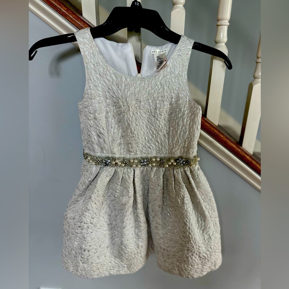 Girls white and silver brocade max studio party dress.